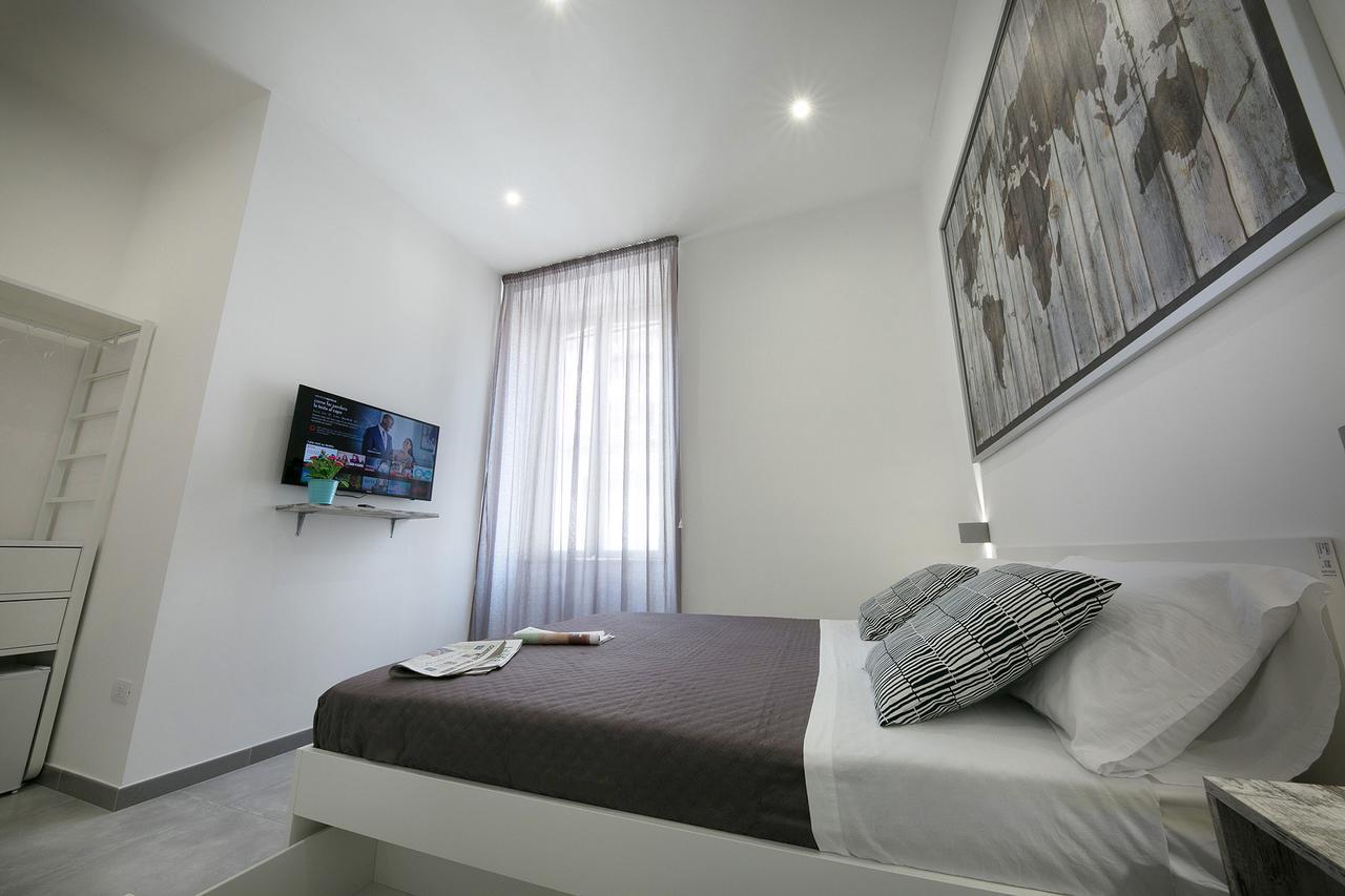 President Suites Неаполь Екстер'єр фото