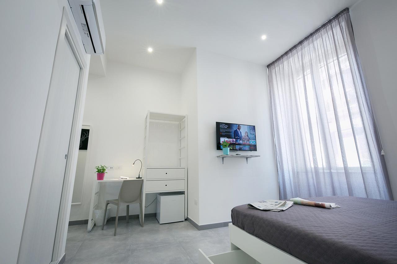 President Suites Неаполь Екстер'єр фото